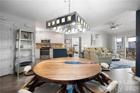 18015 Kings Point Drive - Photo 10