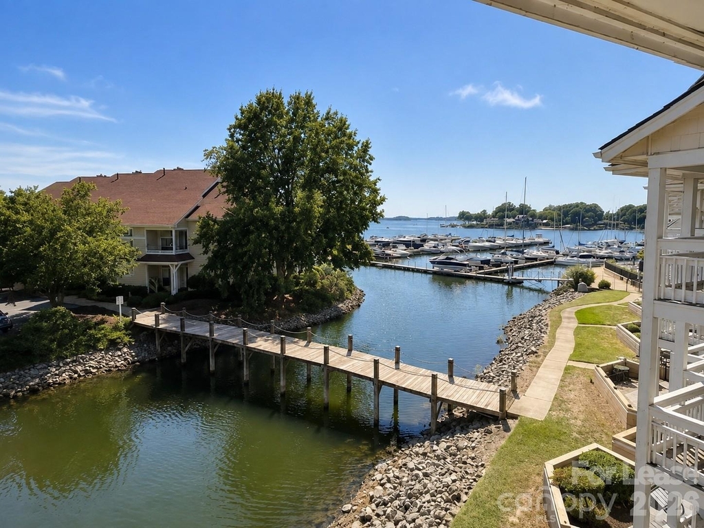 18015 Kings Point Drive - Photo 0