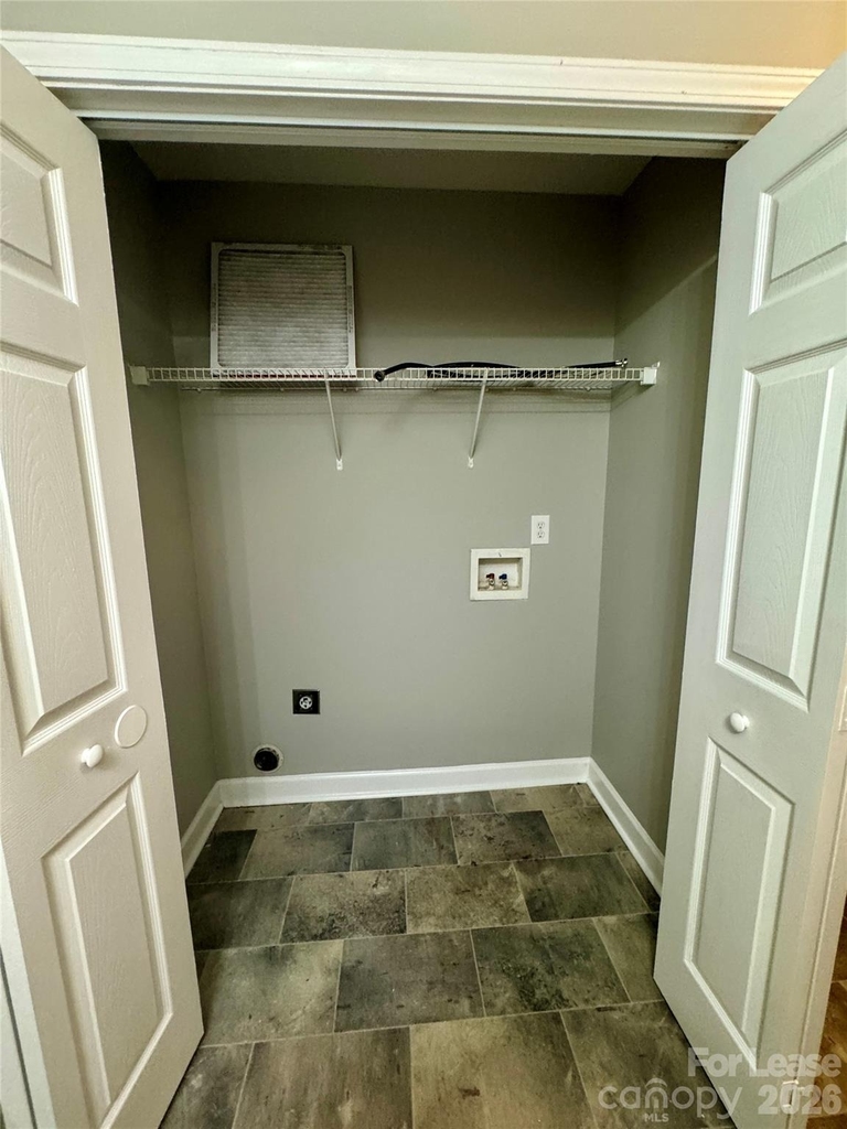 124 Crestwood Drive - Photo 9
