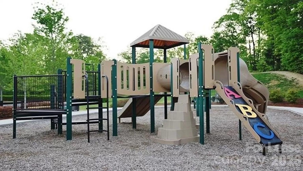 1024 Arbury Way - Photo 31