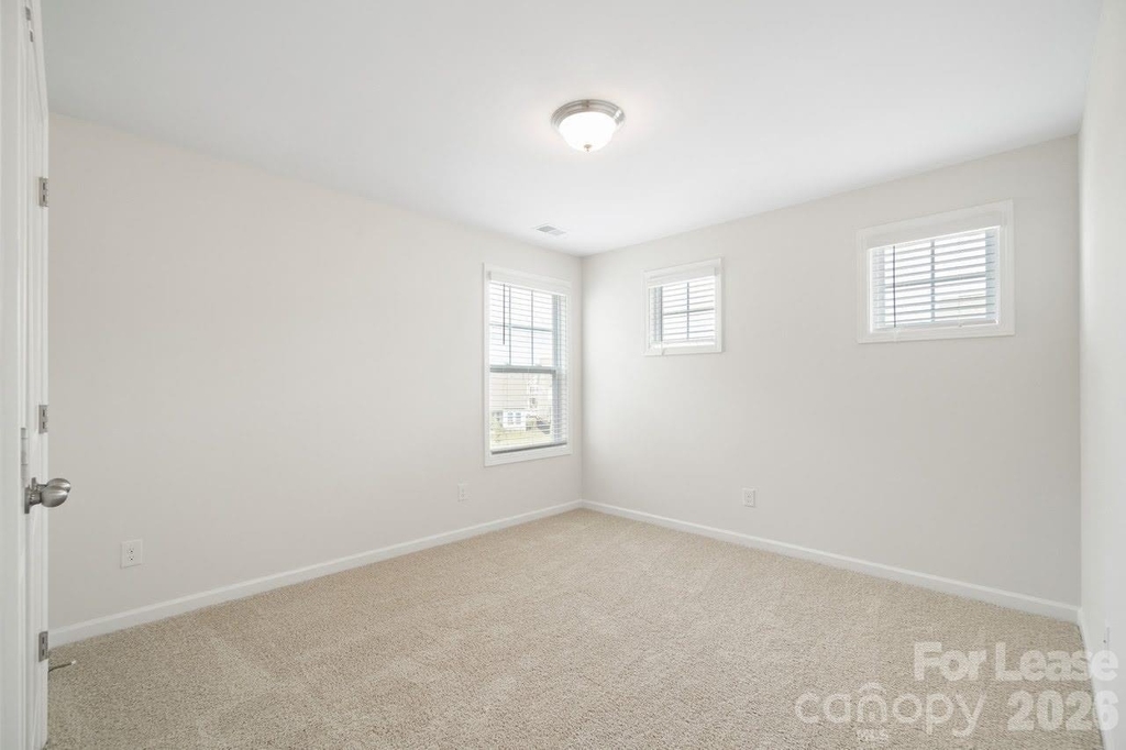 1024 Arbury Way - Photo 25