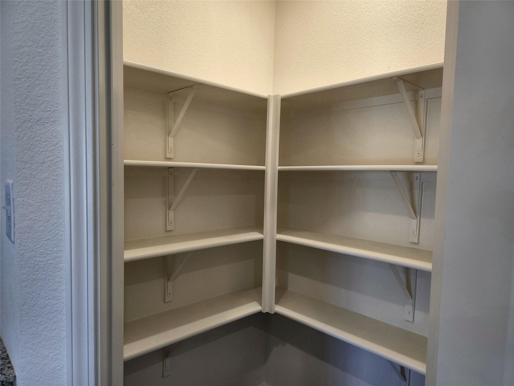 12701 Haymarket - Photo 22