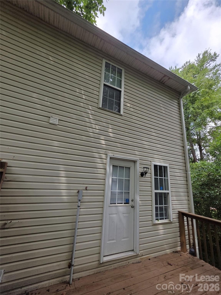 268 Southcircle Drive Nw - Photo 12