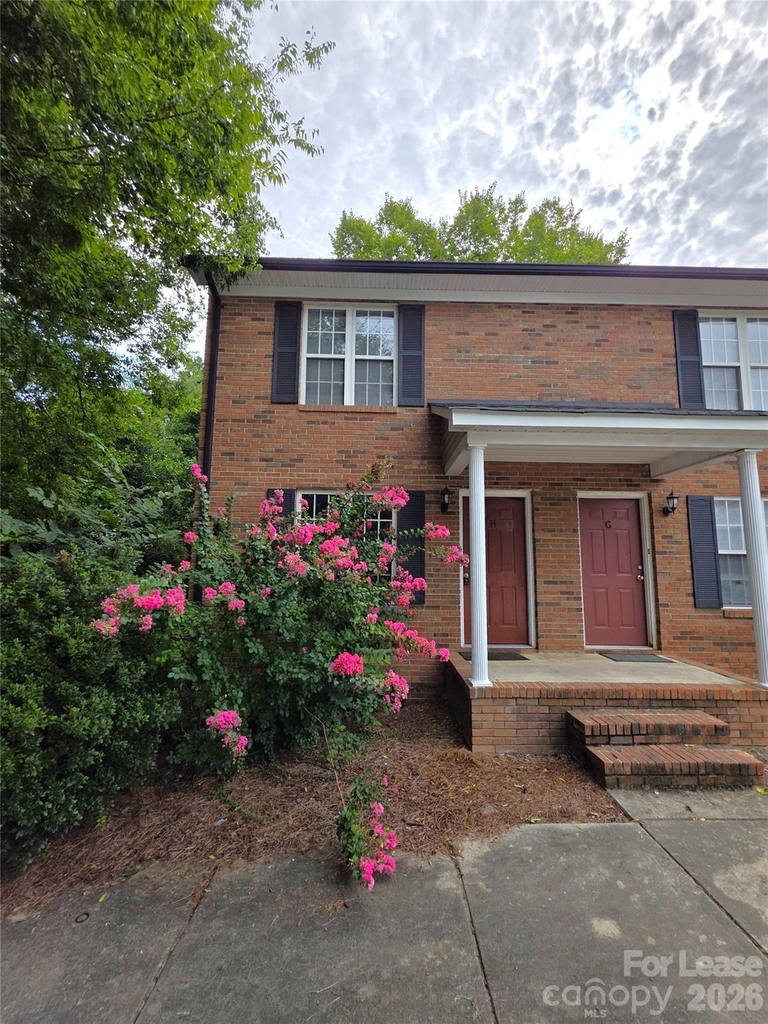 268 Southcircle Drive Nw - Photo 15