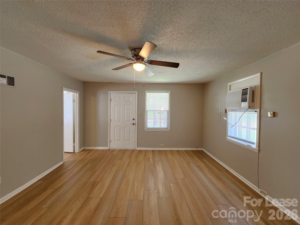 408 Cannon Street - Photo 1