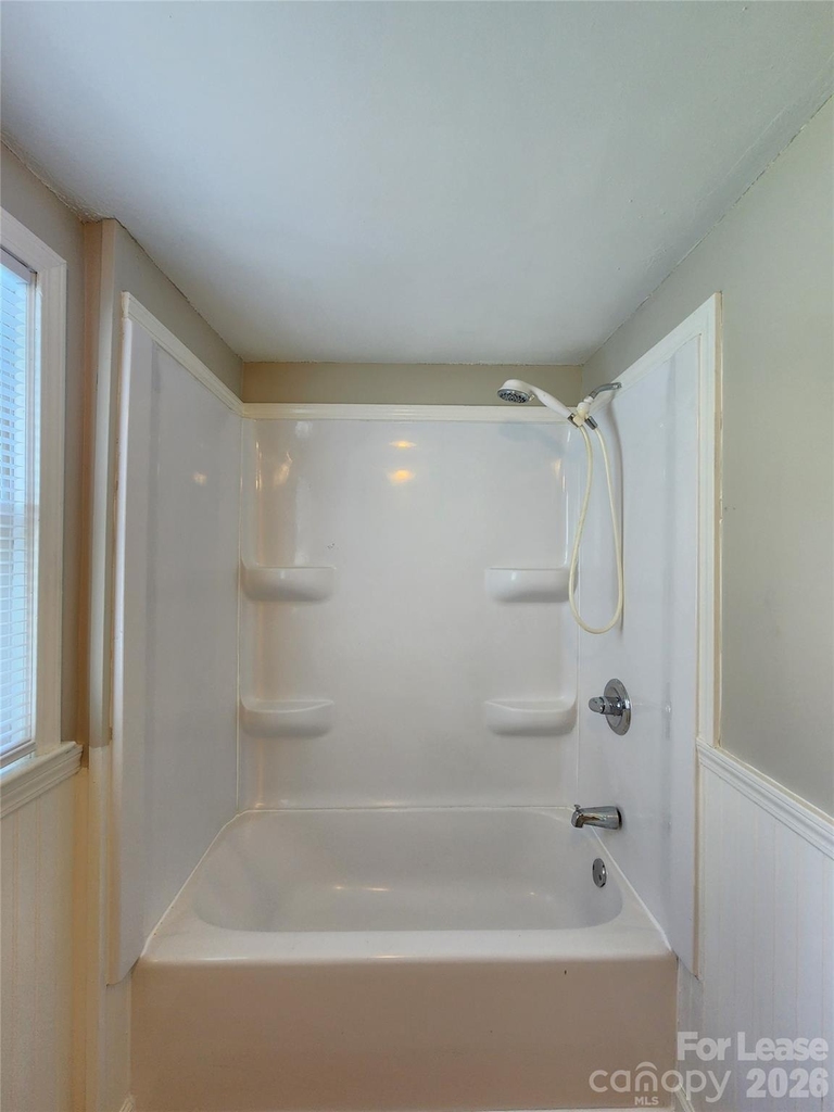 408 Cannon Street - Photo 9
