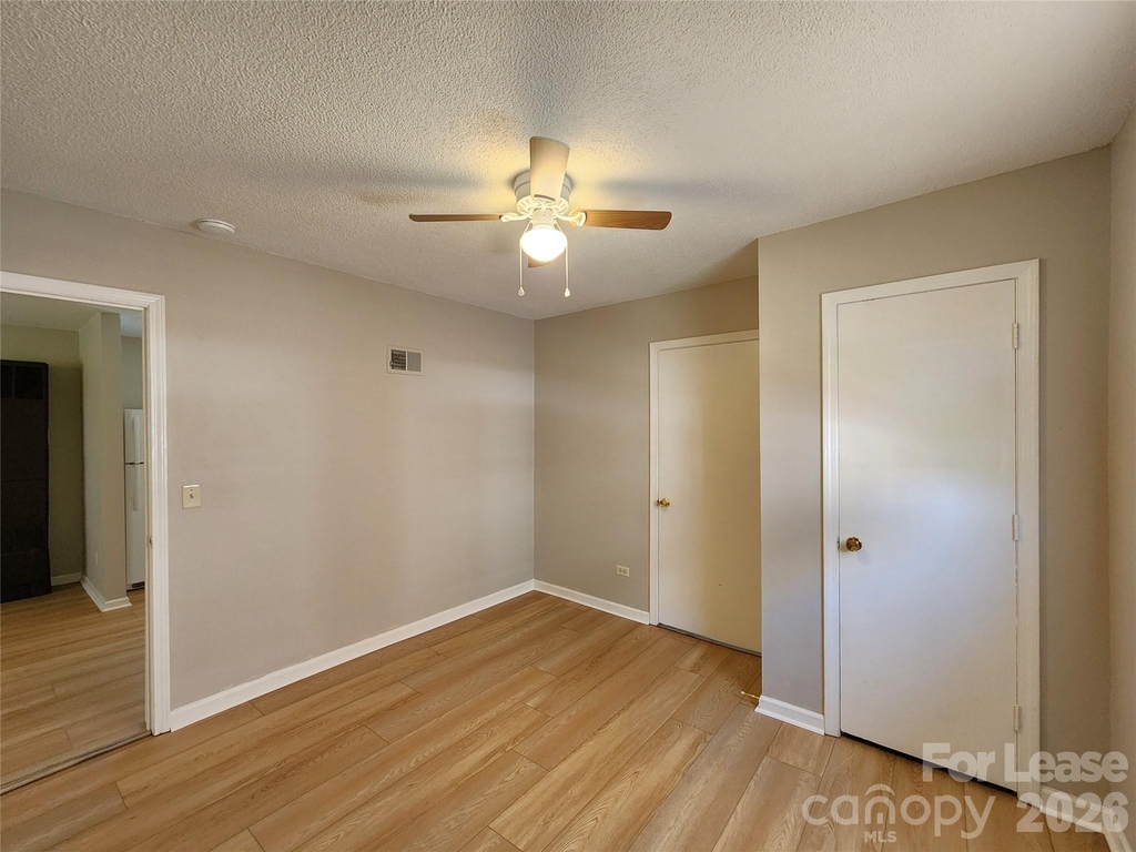 408 Cannon Street - Photo 11