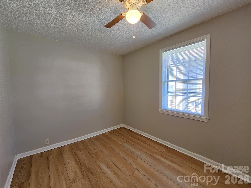 408 Cannon Street - Photo 6