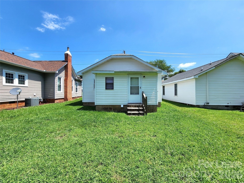 408 Cannon Street - Photo 13