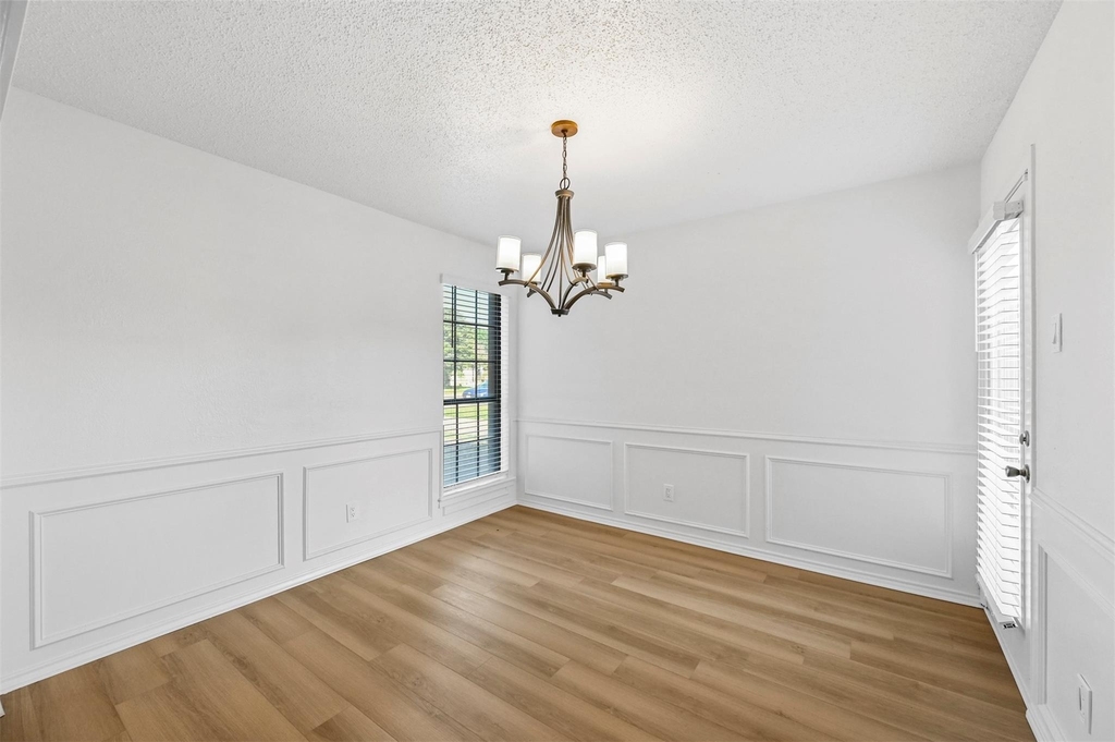 4007 Saint Christopher Lane - Photo 3