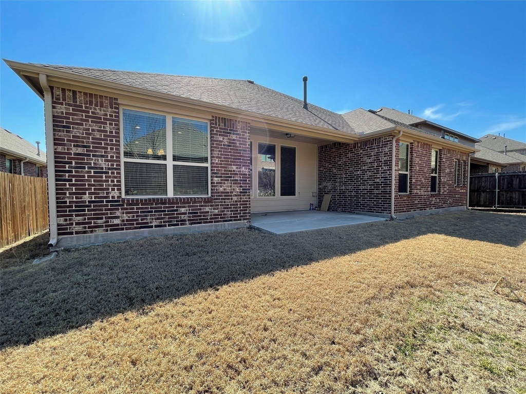2404 Shenfield Drive - Photo 20