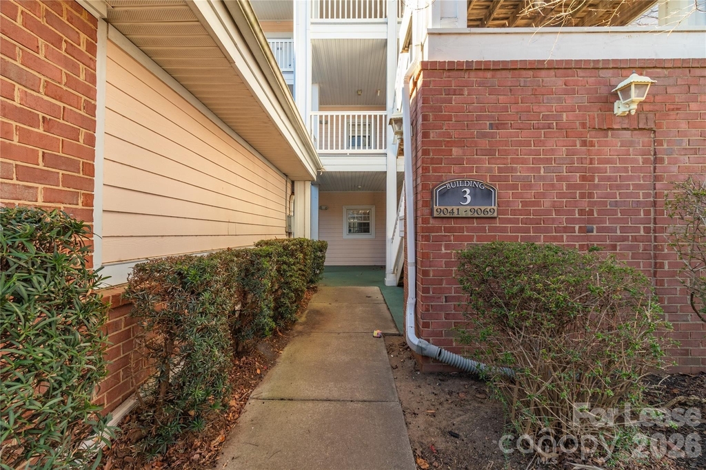 9047 Meadow Vista Road - Photo 2