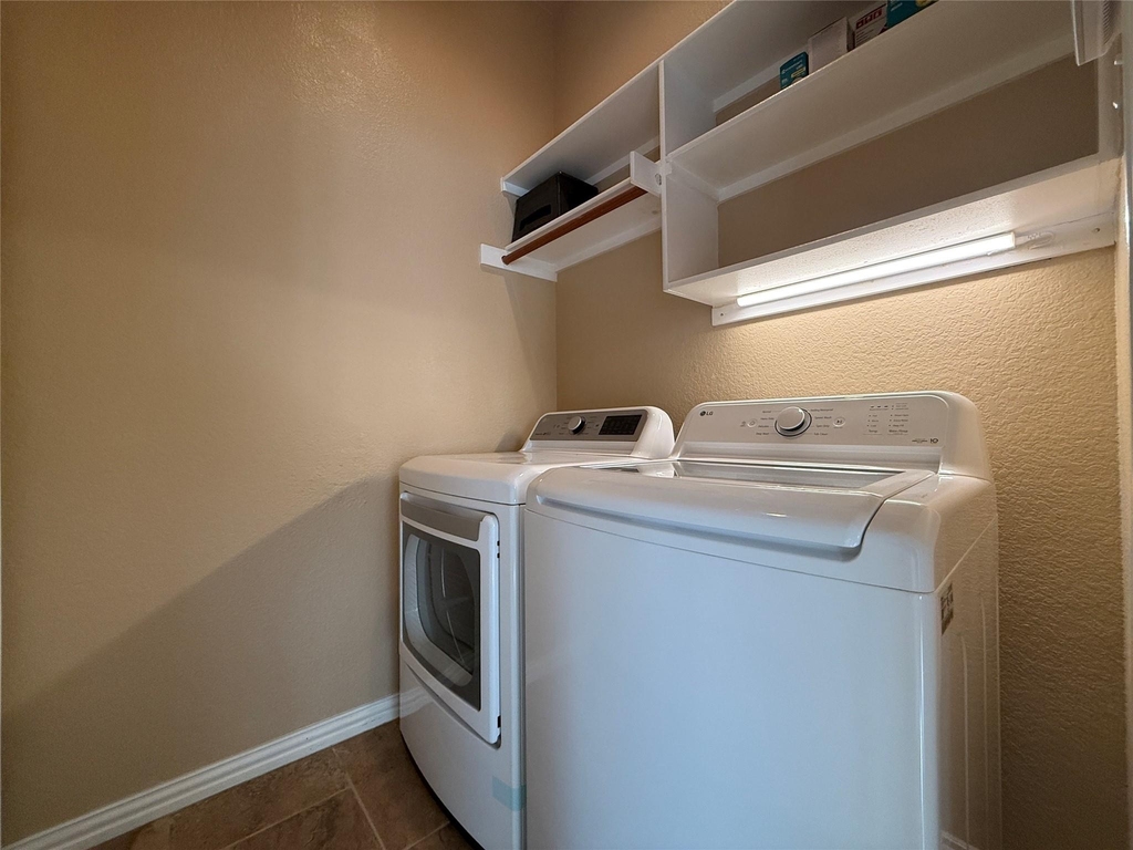 5645 Overland Drive - Photo 17
