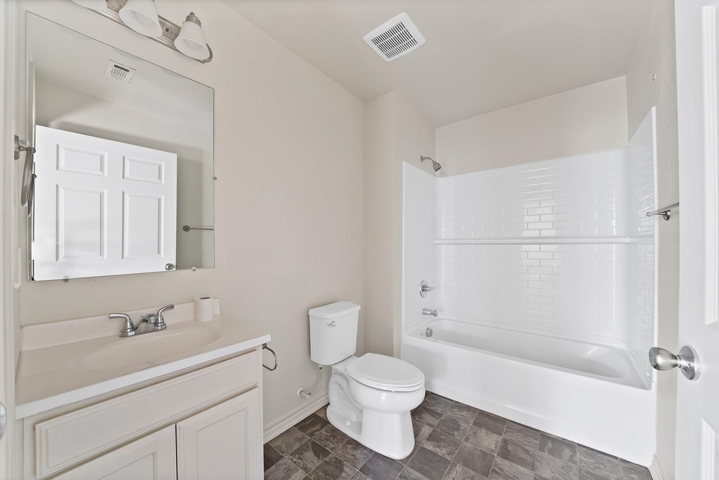 1415 E Jefferson Avenue - Photo 9