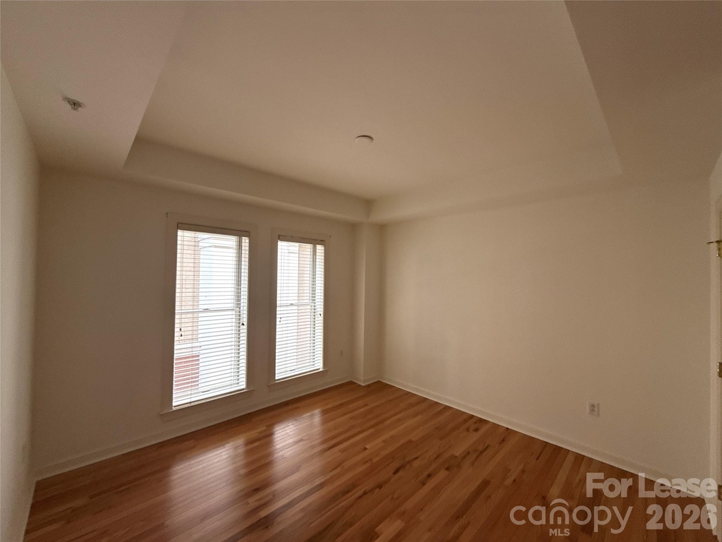 718 W Trade Street - Photo 8