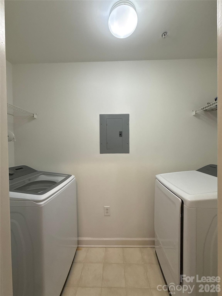 718 W Trade Street - Photo 10