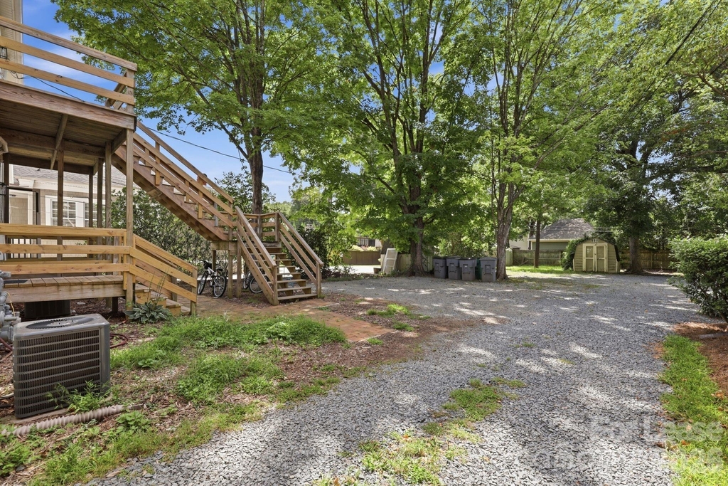 2112 Crescent Avenue - Photo 19