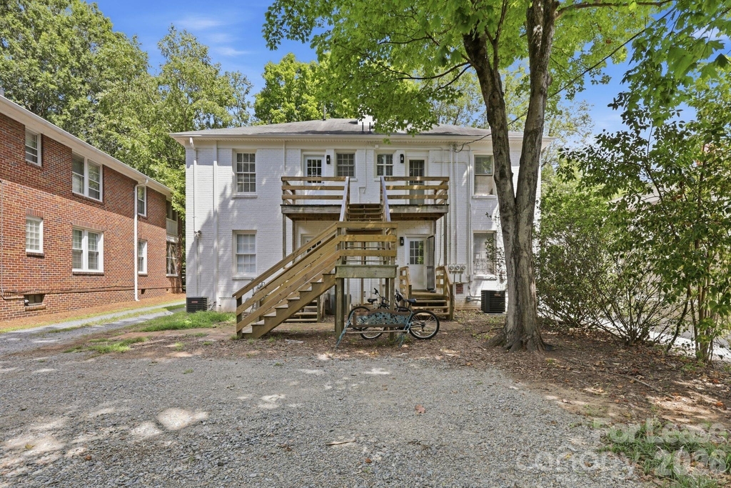2112 Crescent Avenue - Photo 21