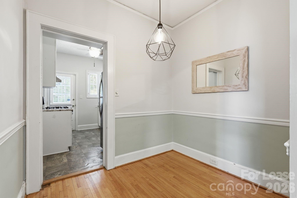 2112 Crescent Avenue - Photo 11