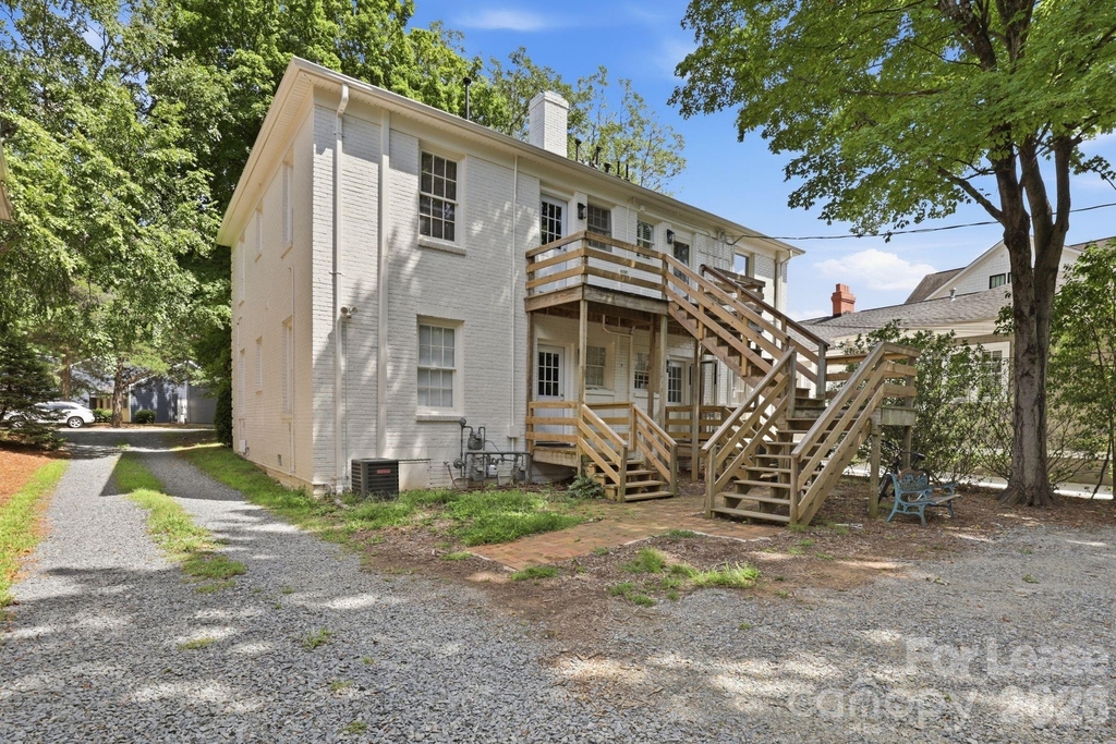 2112 Crescent Avenue - Photo 20
