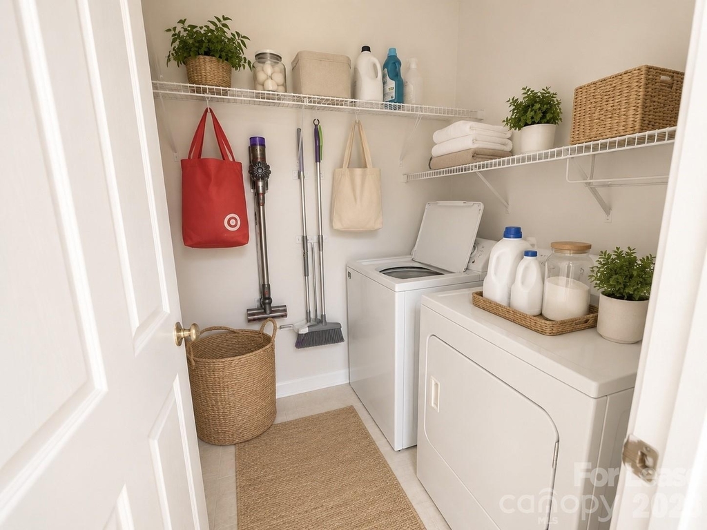 9813 Hyde Glen Court - Photo 8