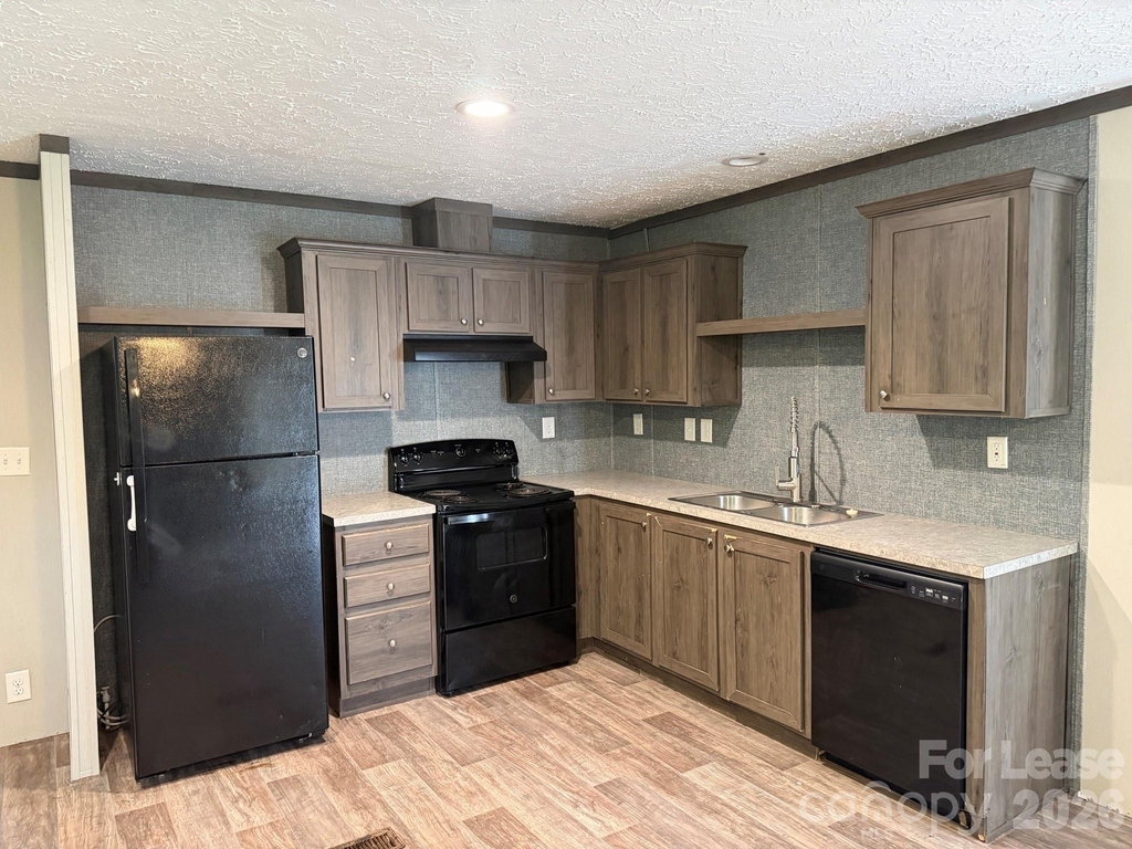 115 Kimberly Circle - Photo 2