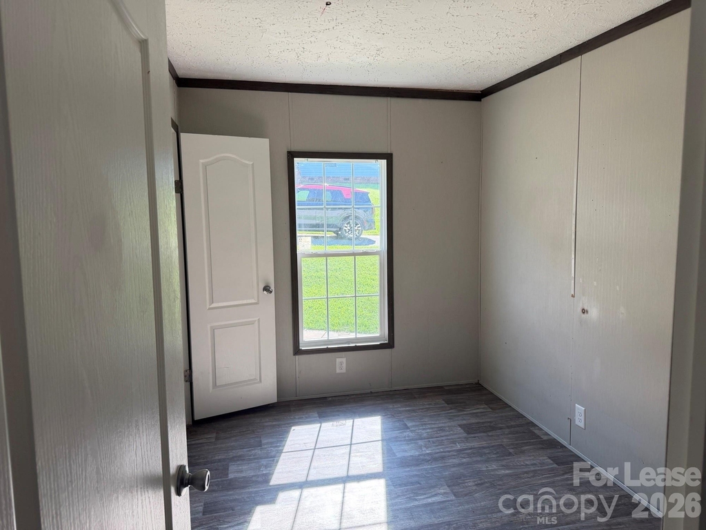 115 Kimberly Circle - Photo 3