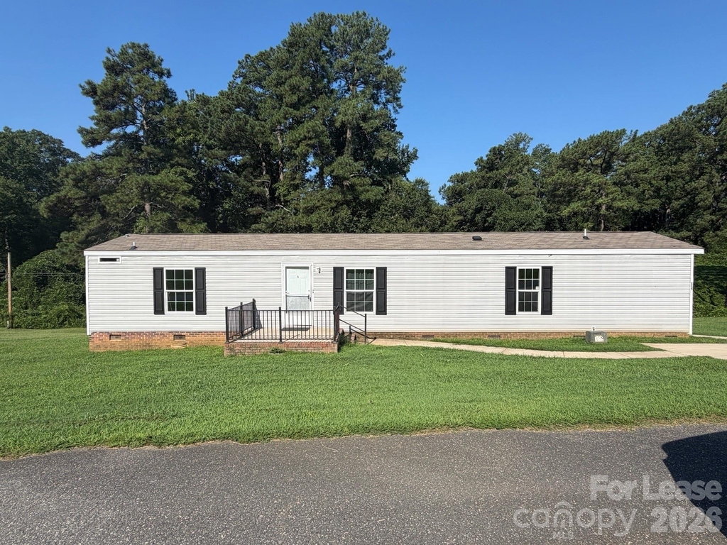 115 Kimberly Circle - Photo 0