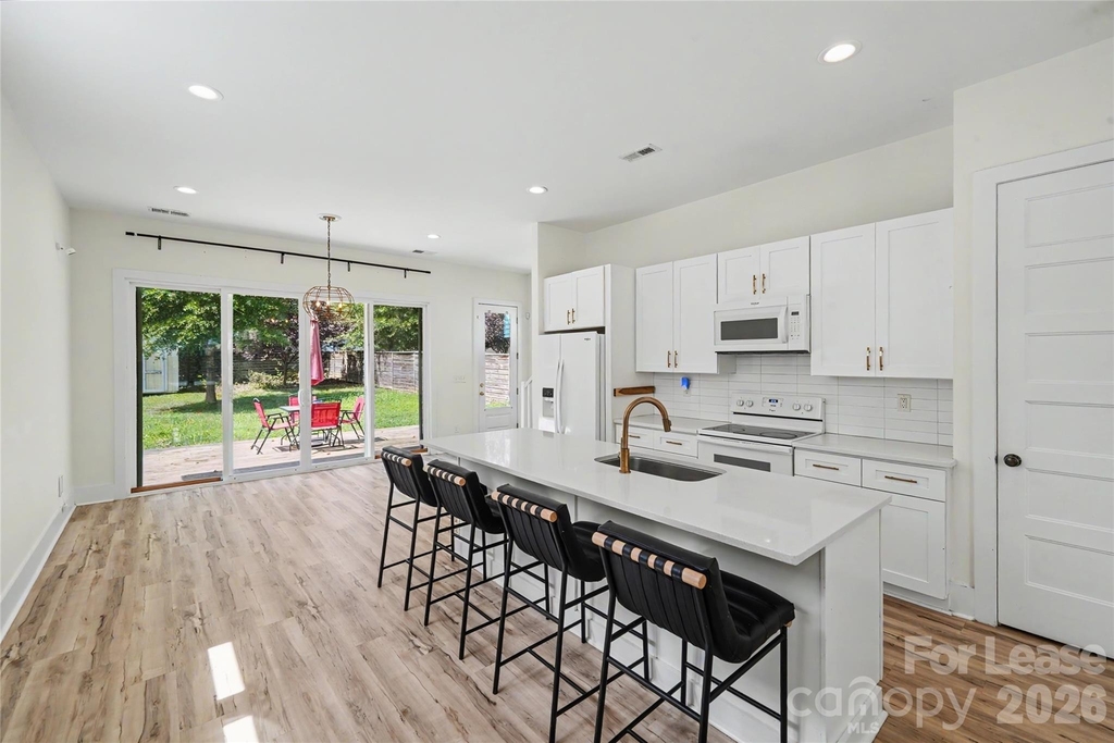 1521 Walton Road - Photo 13