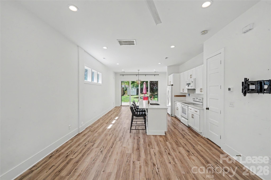 1521 Walton Road - Photo 10