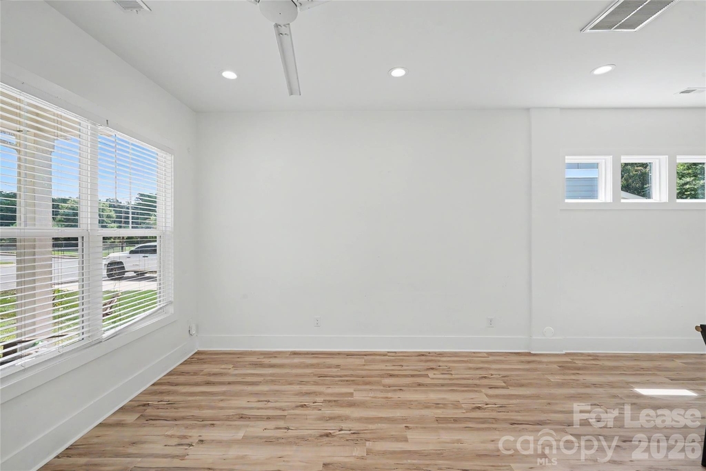 1521 Walton Road - Photo 18