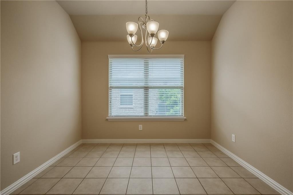 817 Silvermoon Drive - Photo 7