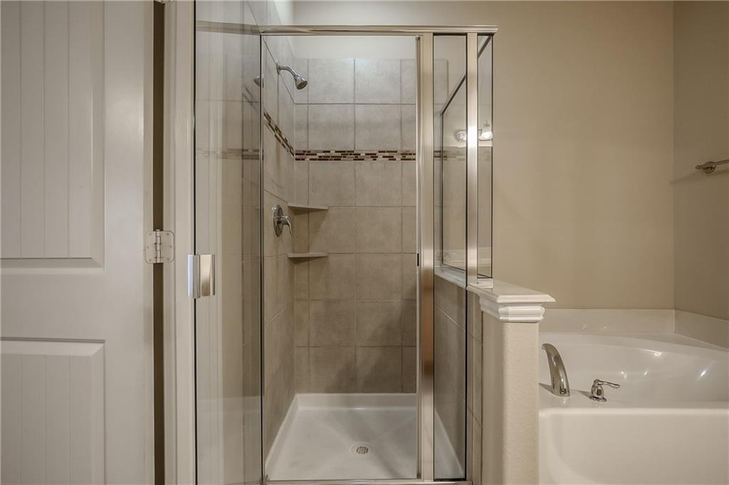 817 Silvermoon Drive - Photo 12