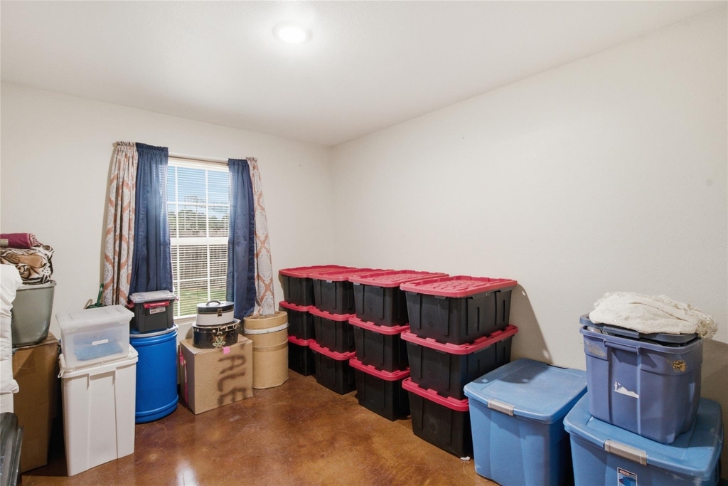 2900 Fitzhugh Avenue - Photo 16