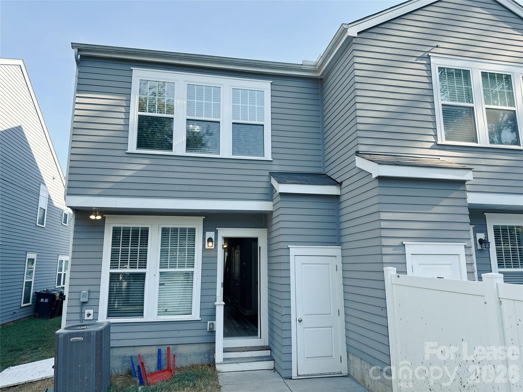 807 Mcarthur Avenue - Photo 16