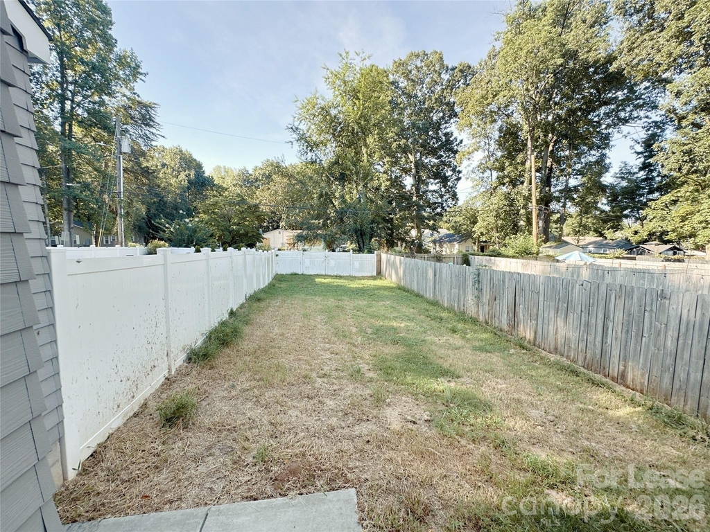 807 Mcarthur Avenue - Photo 17
