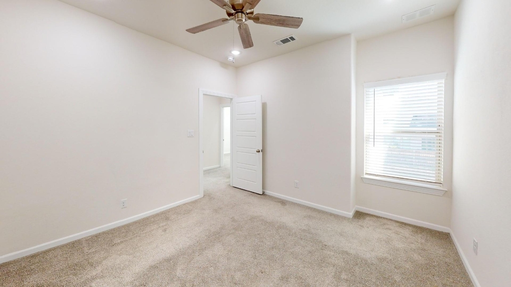 16134 Doe Lake Drive - Photo 12