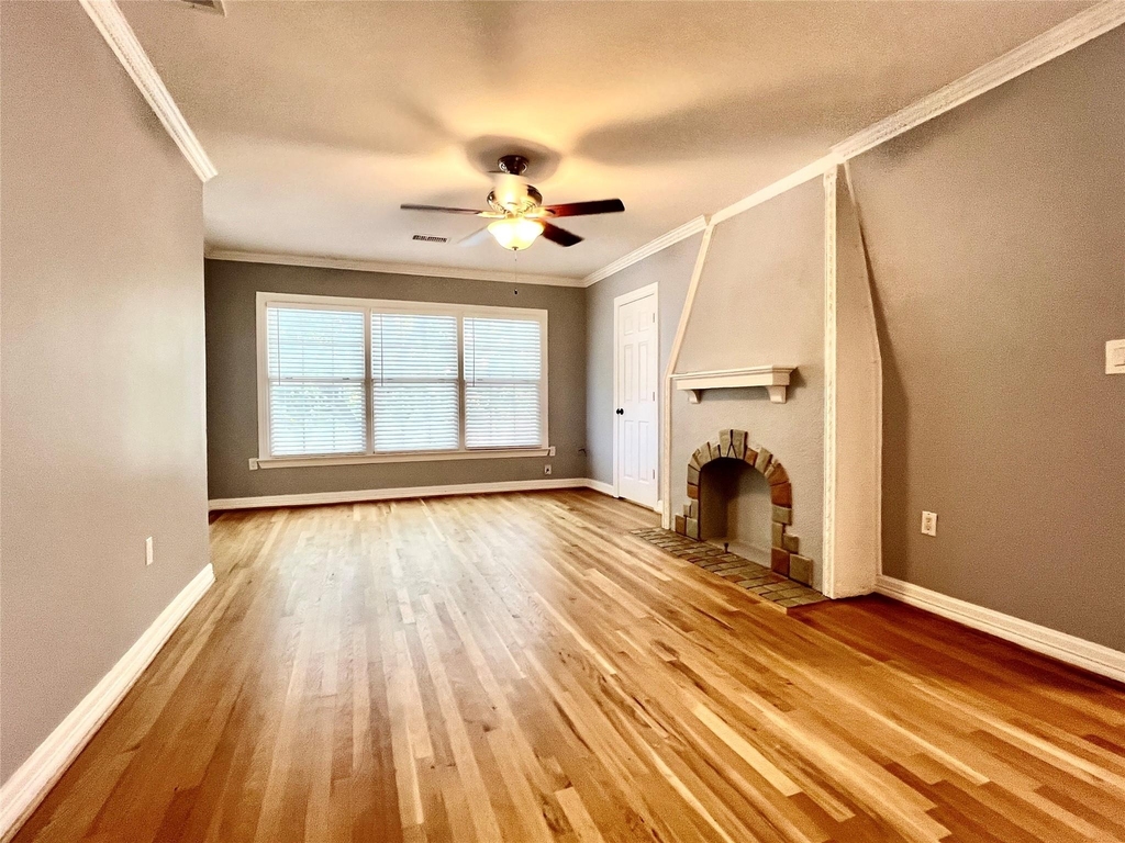 6017 La Vista Drive - Photo 2
