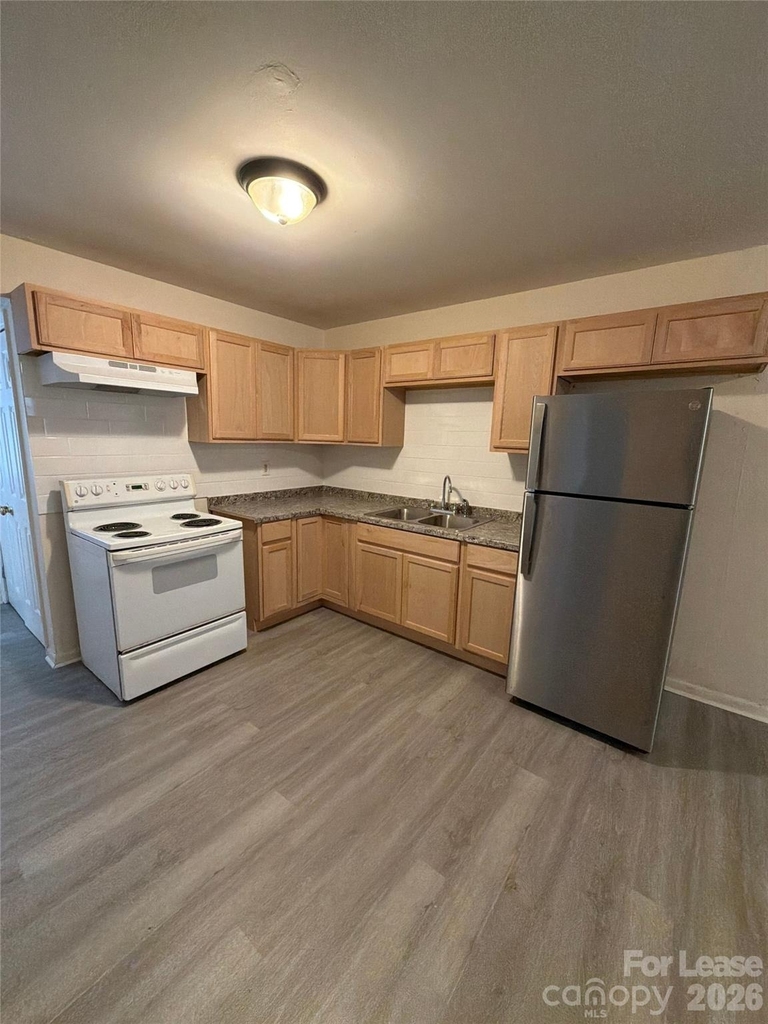 137 Sleepy Hollow Road - Photo 4