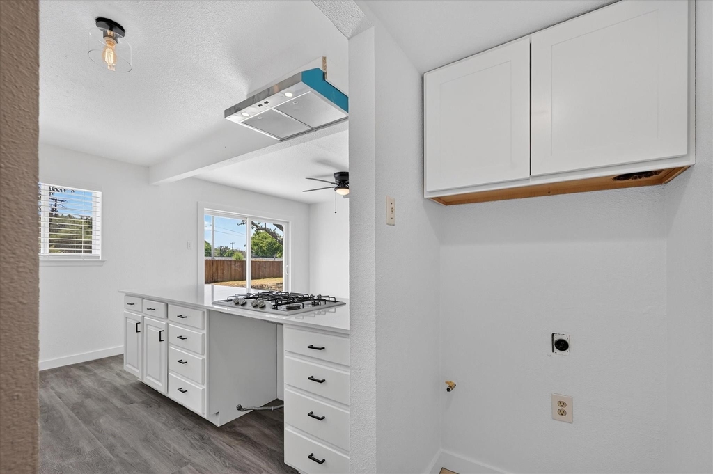 620 Royal Crest Drive - Photo 10
