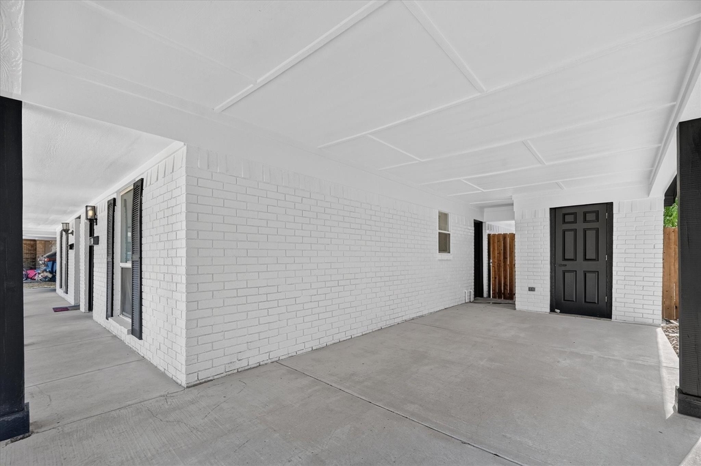 620 Royal Crest Drive - Photo 15