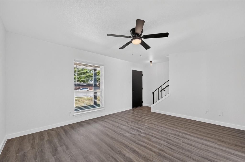 620 Royal Crest Drive - Photo 1