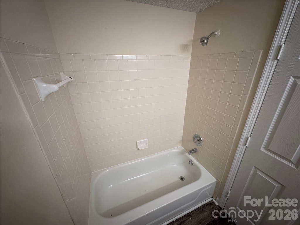 1604 Arlyn Circle - Photo 14