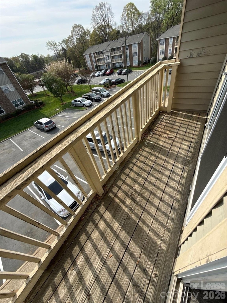 1604 Arlyn Circle - Photo 16