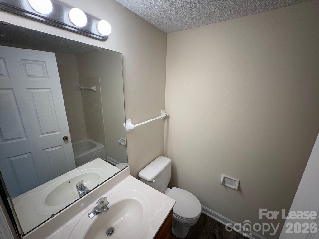 1604 Arlyn Circle - Photo 13