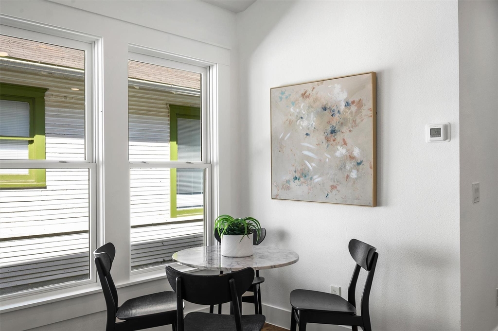 4522 Junius Street - Photo 8