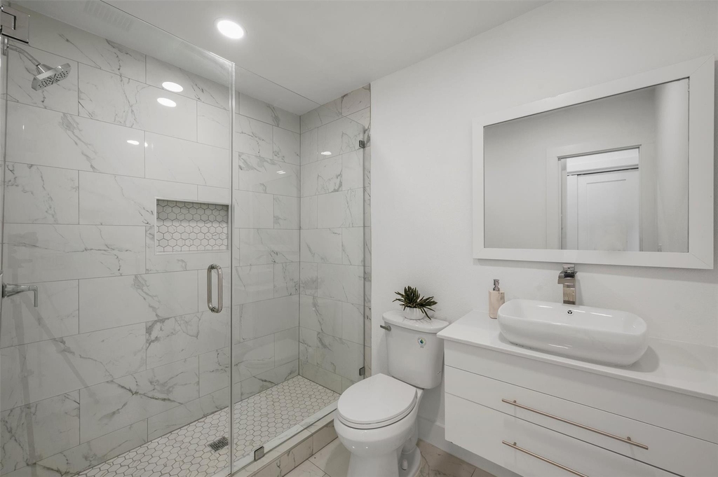 4522 Junius Street - Photo 22