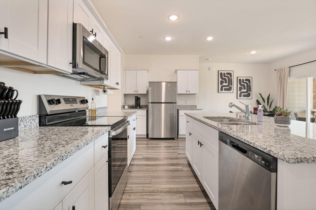 237 Berthe Court - Photo 10