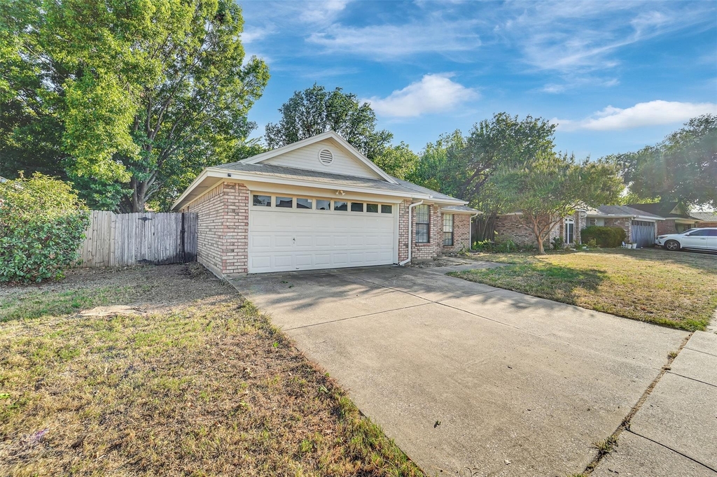916 Pierce Arrow Drive - Photo 2