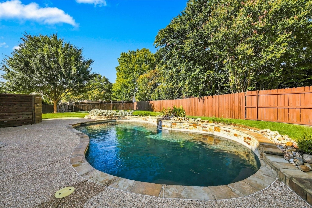 8809 Hedge Row Court - Photo 36